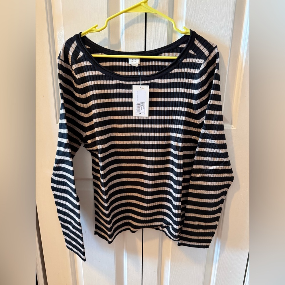 A New Day Sweater Womens 2X
Black Taupe Stripe Ribbed Long Sleeve Top